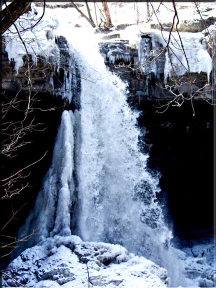 Carpenter Falls is beautiful in winter, but demands experienced winter hiking skills to approach it.