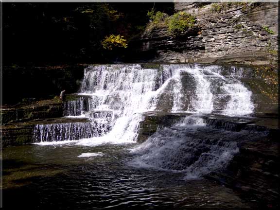 The waterfall just above Lucifer Falls.