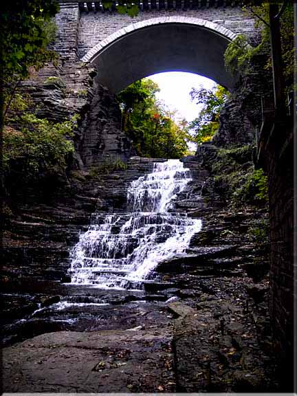 Photo of the waterfall below the great arch.